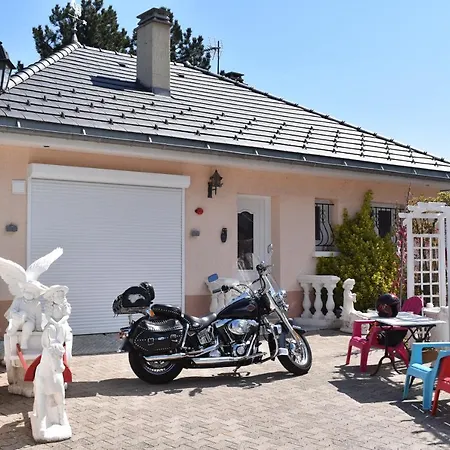 Au Clair Matin ,la Mure, Les Passerelles Monteynard Holiday home